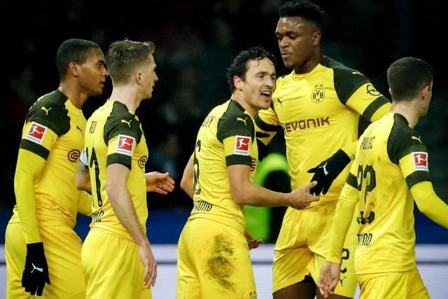 詹姆斯25+12库里仅13分 湖人力克勇士3连胜